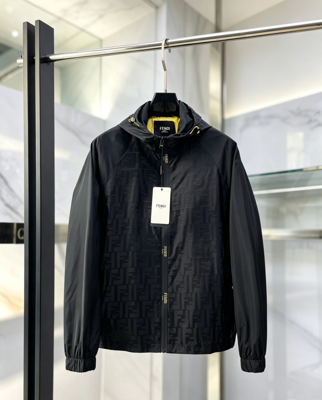 NO:957308,,, Fendi official website of the same style, complete with three labels, on sale in advance, 2026 new autumn men's jackets, high-end version with original three labels, counter custom fabrics, high breathability and comfort, impeccable details, brand element design concept, reflecting high quality. Delicate and soft feel, casual tailoring, excellent upper body size M～3XL, can wear 200 pounds,,fendi,jackets & coats,jackets & coats,19860909,,芬迪 官网同款,三标齐全,提前发售 2026秋季新款男士夹克外套,原单三标齐全高端版本 专柜定制面料 透气舒适度高,细节无可挑剔,品牌元素设计理念,体现高品质.手感细腻柔软 呈现休闲裁剪,上身版型超赞 码数M～3XL 可穿200斤,,fendi,jackets & coats,jackets & coats,,Men's clothing