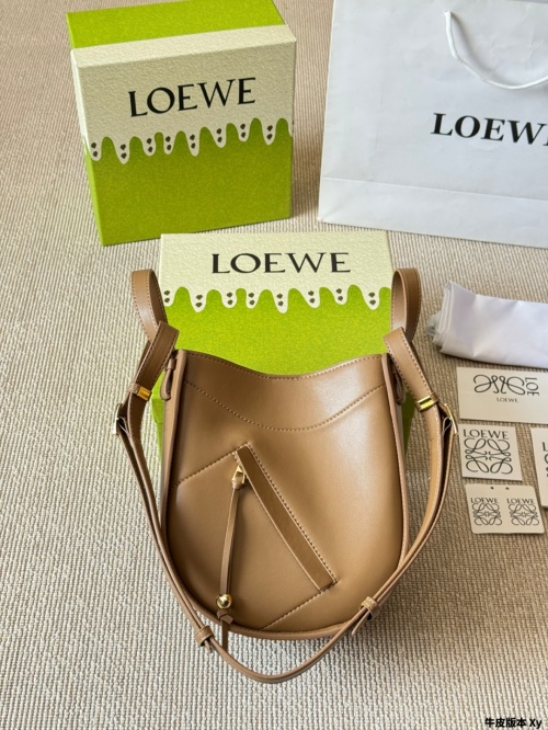 Loewe Hammock Bag in Leather, Convertible Shoulder Bag, New Size 1 Loewe Hammock Bag in Leather, Convertible Shoulder Bag, New Size