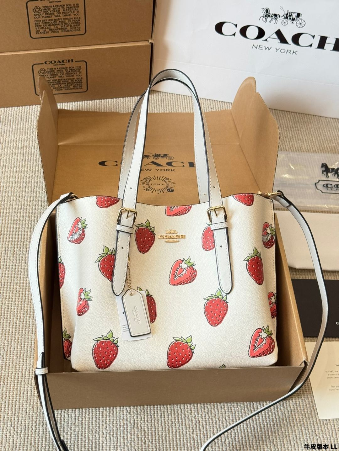 Versión de piel de vaca Coach fresa🍓 mollie25 bolso tote, Kouchi♥️último bolso de compras de la fábrica COAC…