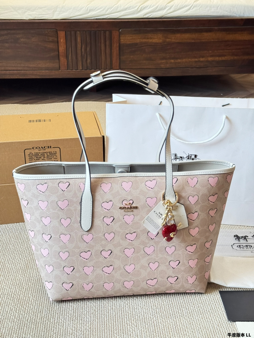 Versión en piel (con colgante) Coach | City Tote, bolso tote clásico, de mano y hombro, nuevo modelo de Coach, estilo o…
