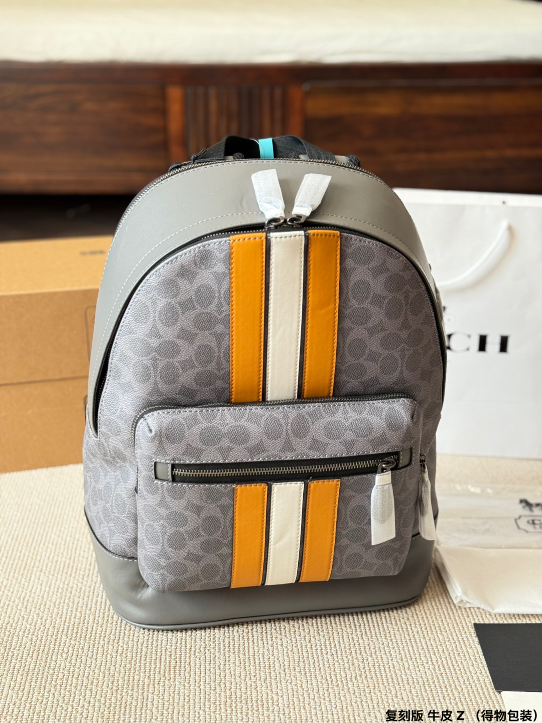 Réplica Versión en piel Coach West mochila gris con estampado 🎒 Mochila Coach West con estampado gris, clásica lona re…