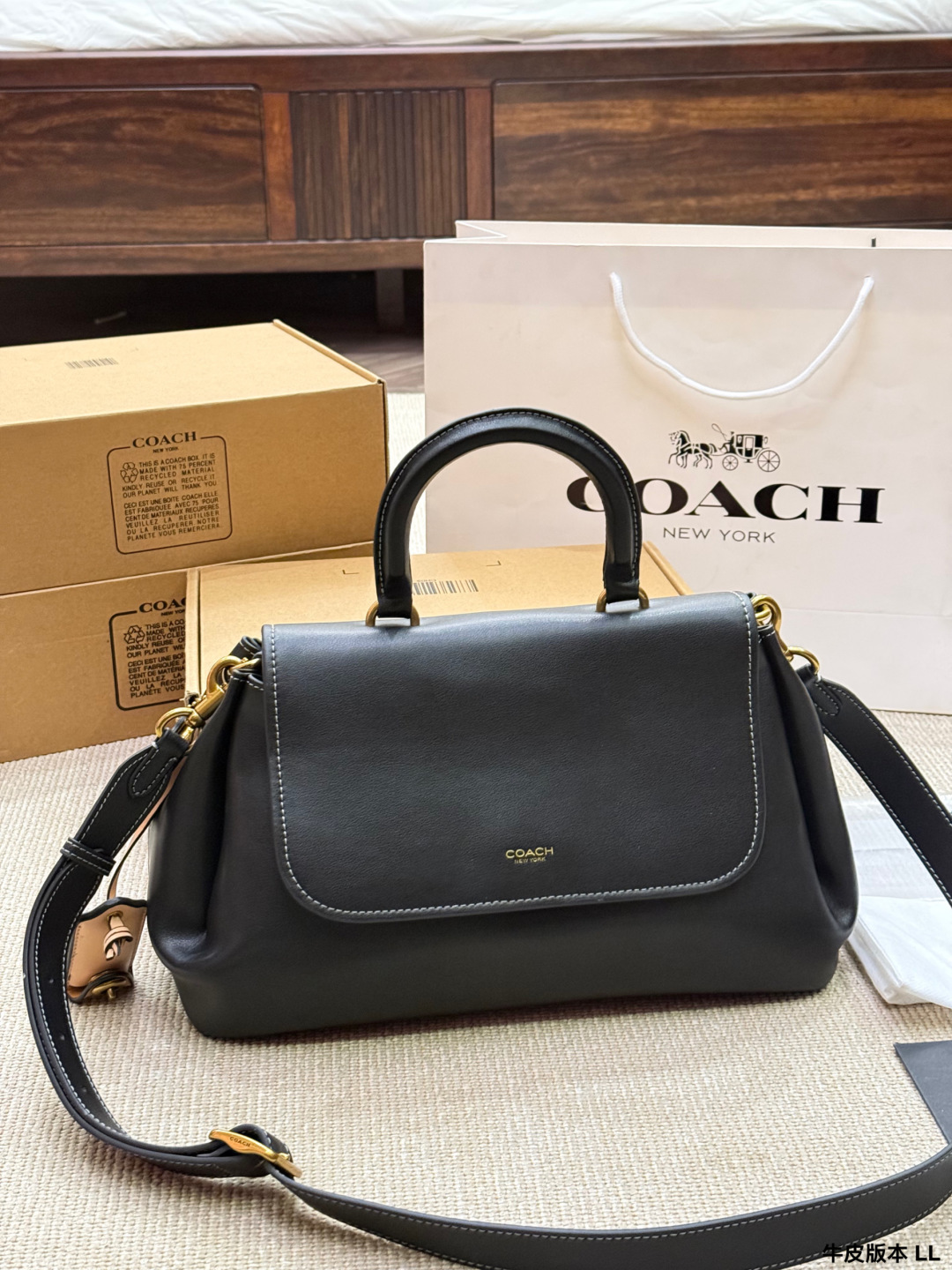Versión piel de becerro COACH Slouchy Rogue bolso 👜 El bolso COACH Slouchy Rogue, con piel de grano suave, tacto delic…