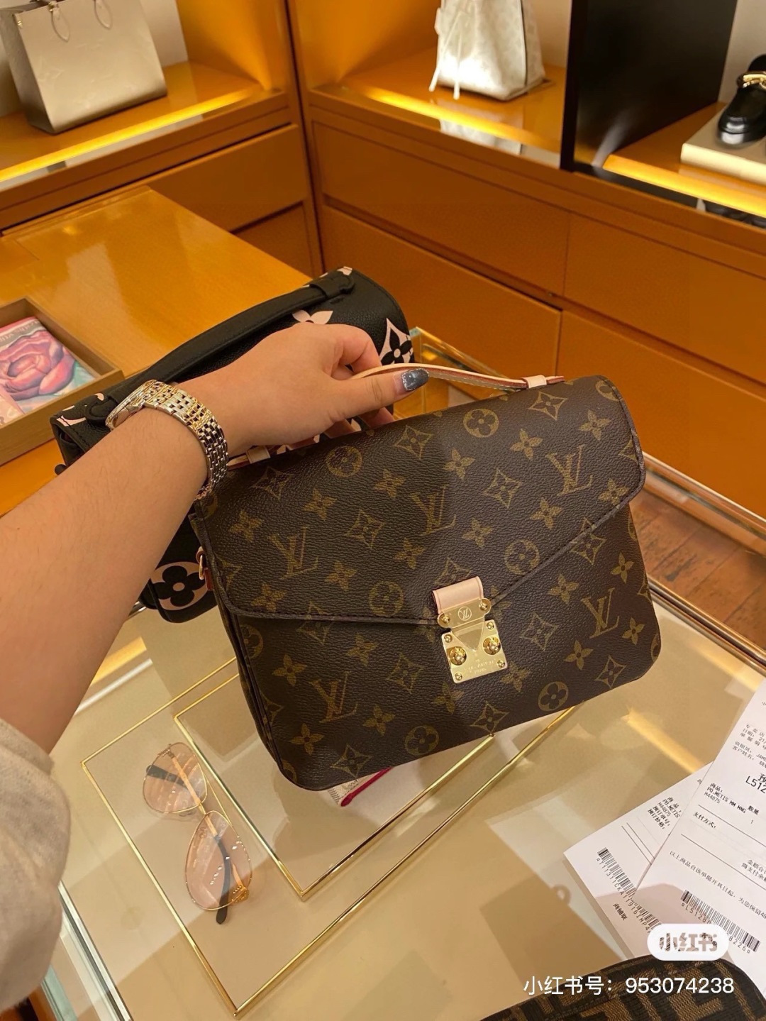 _dhp9sHYKdcC3OLoqaq9APLbo94Ds_6W3tue2brA