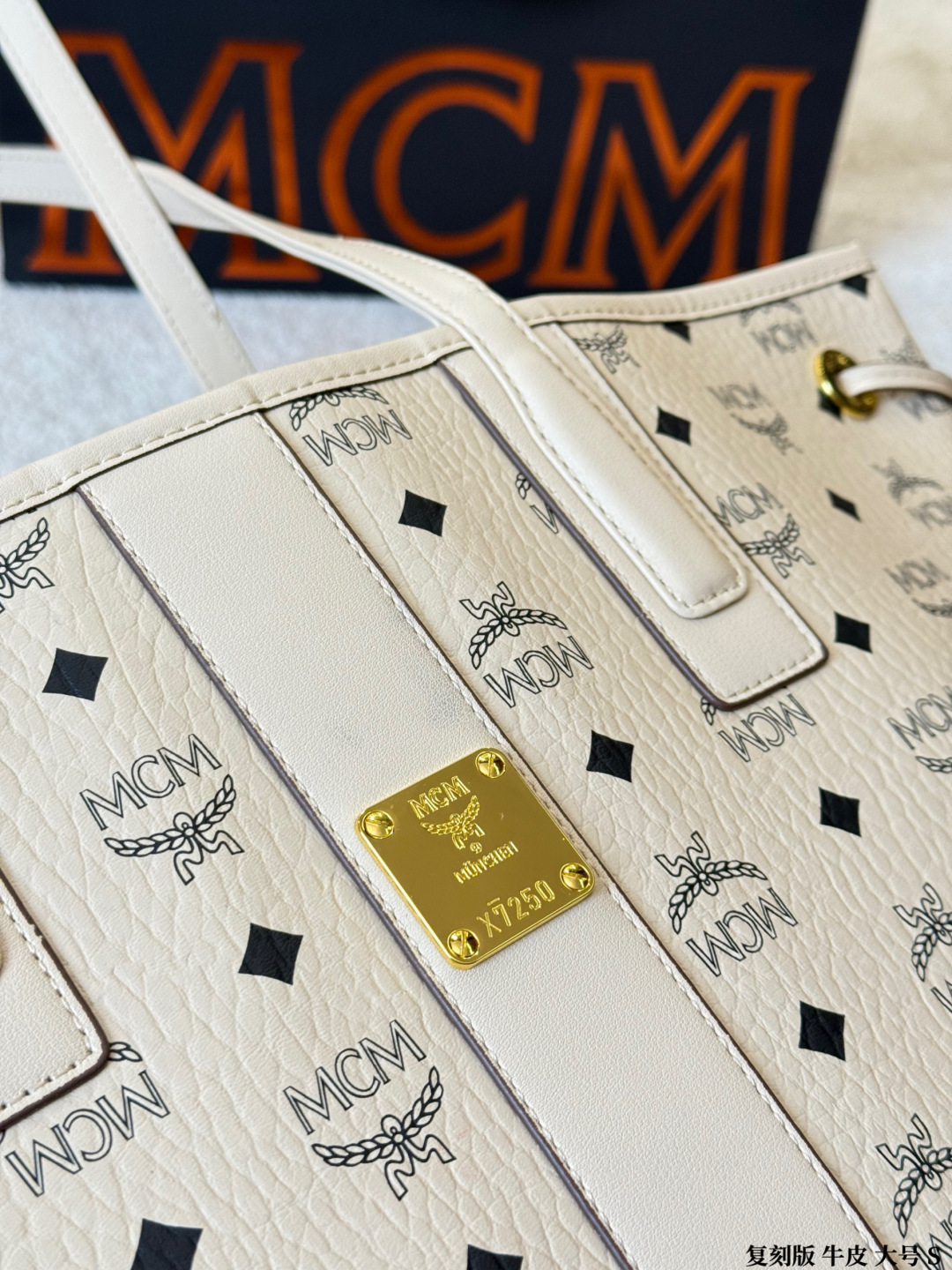 MCM bag Original single cowhide large size — photo 5