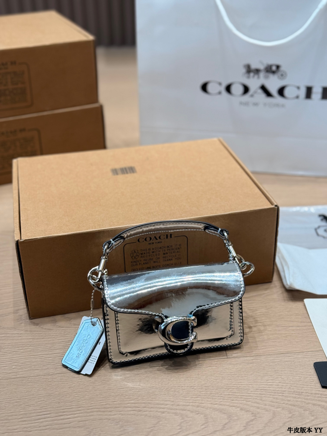 Versión de piel de vaca, nuevo mini Tabby 12 de Coach, bolso pequeño muy lindo. Vi en Xiaohongshu el nuevo bolso pequeñ…