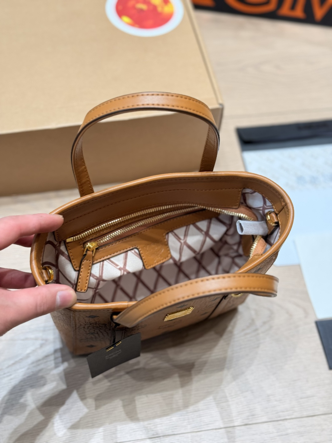 MCM-replika — photo 9