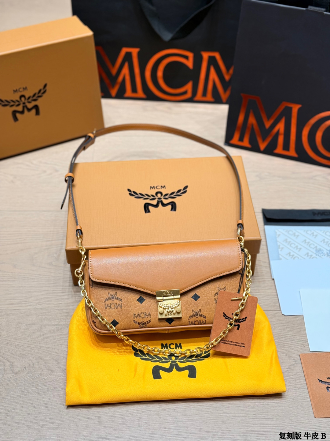 Réplica, cuero p175, bolso de cadena MCM Tracy ✨ Bolso de cadena MCM Tracy, lona clásica con estampado + sola…