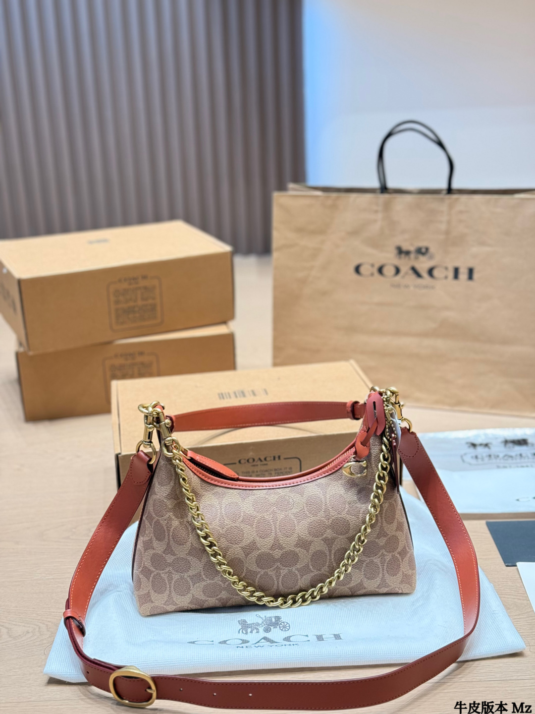 Versión en piel Coach | Juliet hobo bolso de axila Negro cuero encerado, bolso de empanadilla con cremallera …
