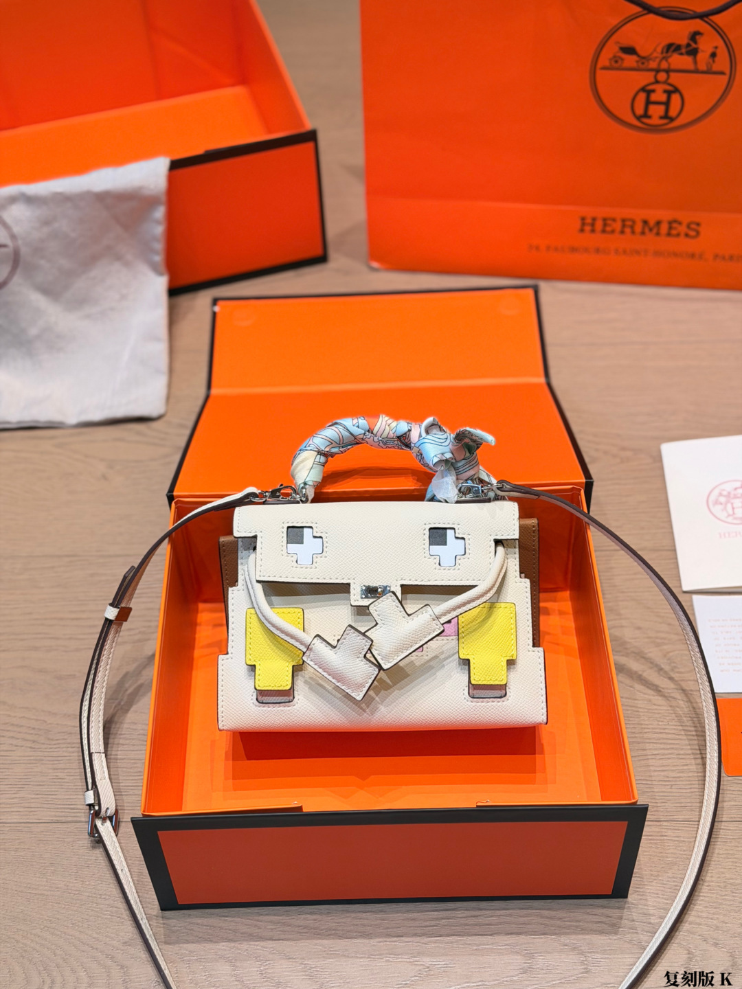 Hermes Kelly Doll Picto Craie Beige multicolor crossbody everyday