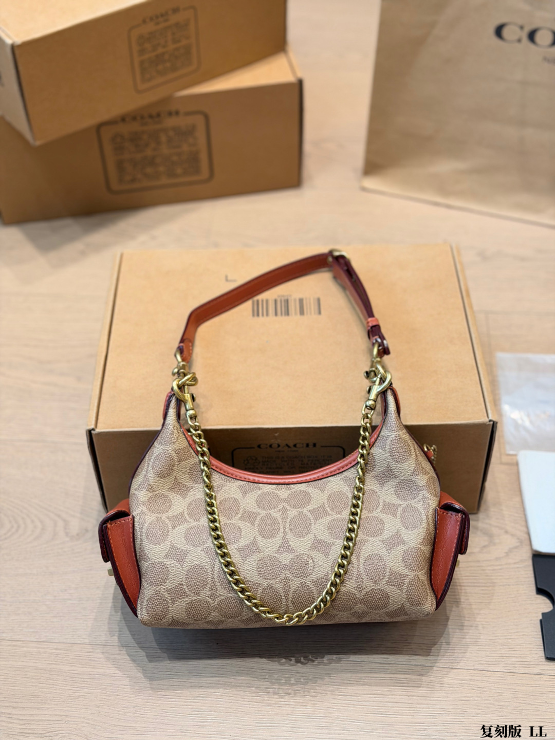 COACH bag Coach Hobo ​​ C logo + — photo 4