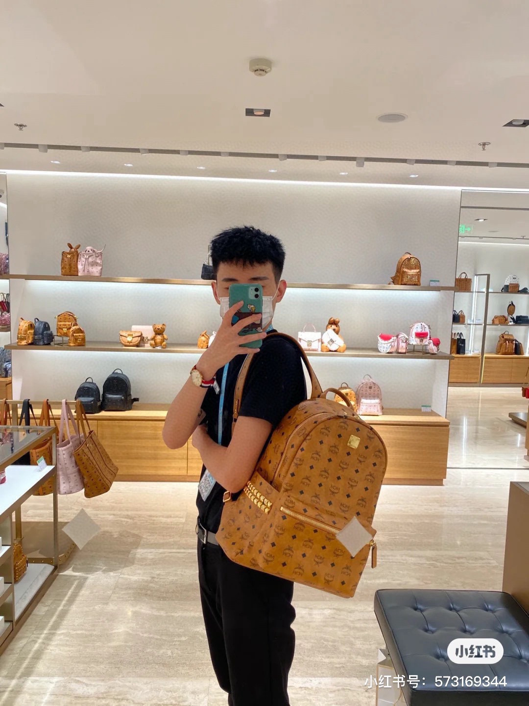 Сумка MCM. Я действительно думаю, что она выглядит хорошо — photo 6