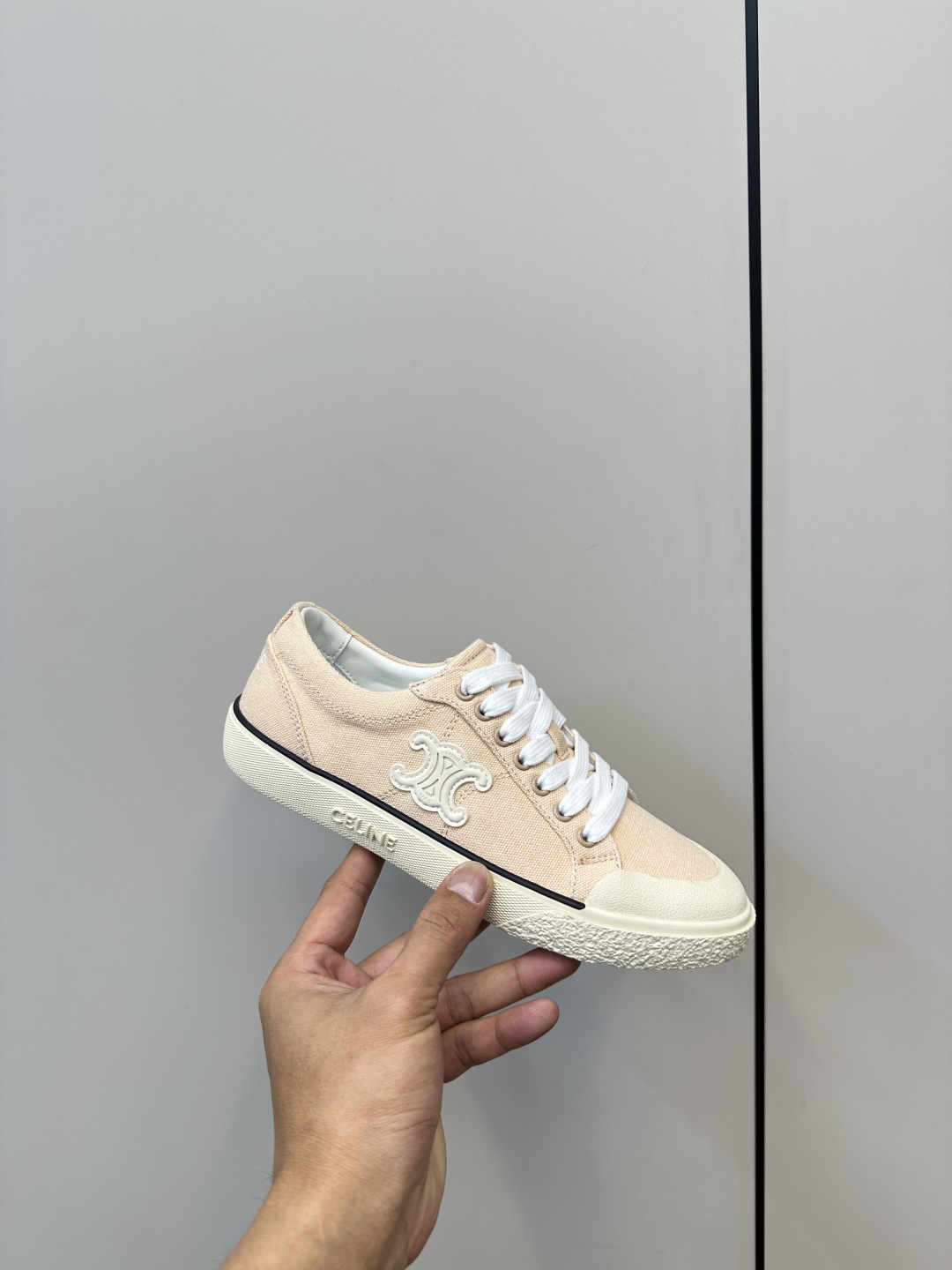 Celine Zeline 25s’ New Quilk Gate Canvas Shoes: Street-style German-trained flats with unique design. - 图片 5