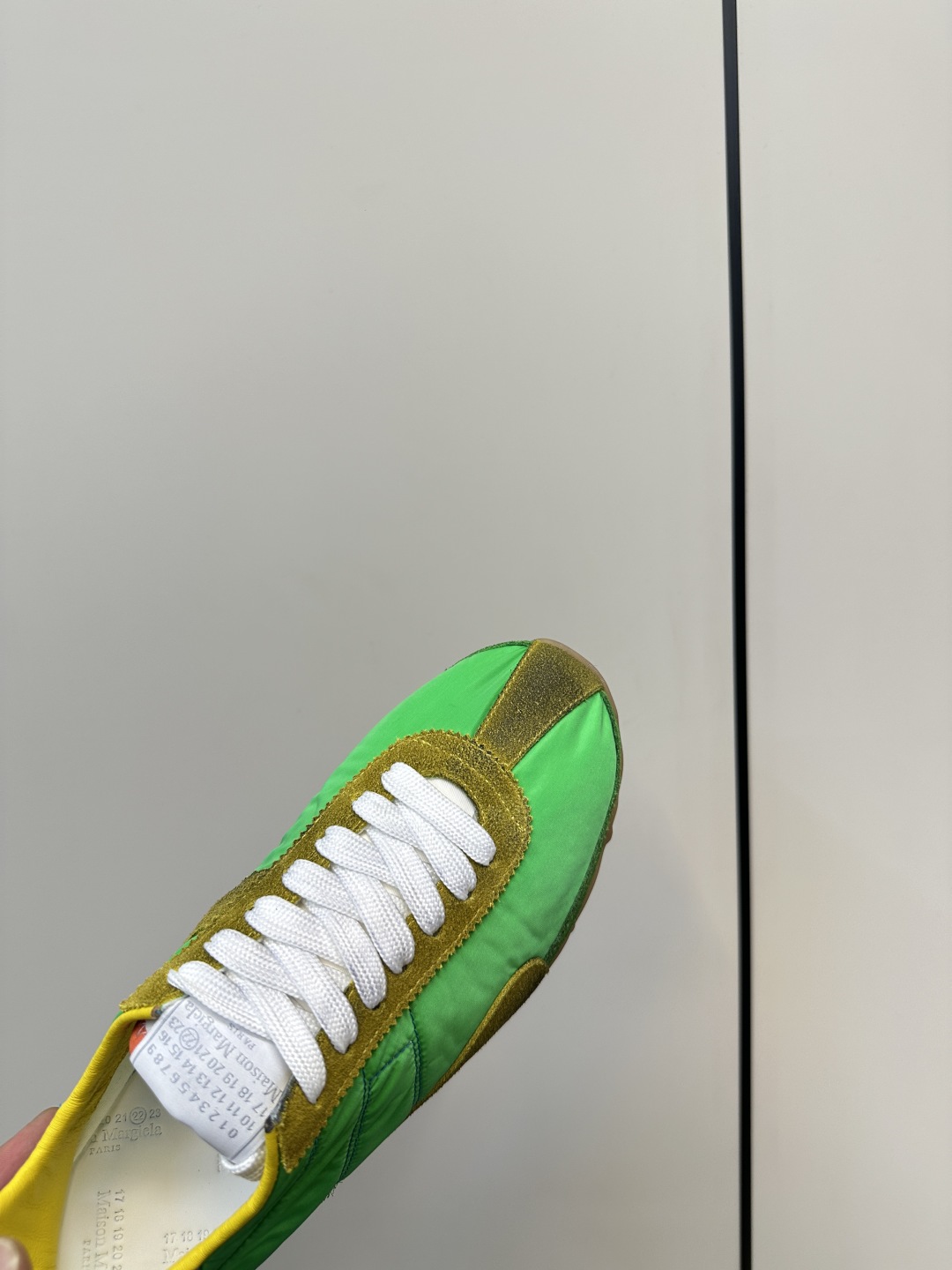 MM6 Majestuosos zapatos de entrenamiento de moda casual transpirable entrenadores de lona beanies P2