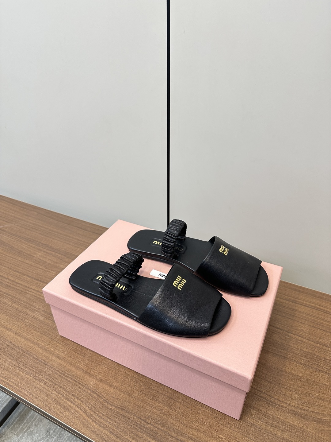 [Miu Miu Women