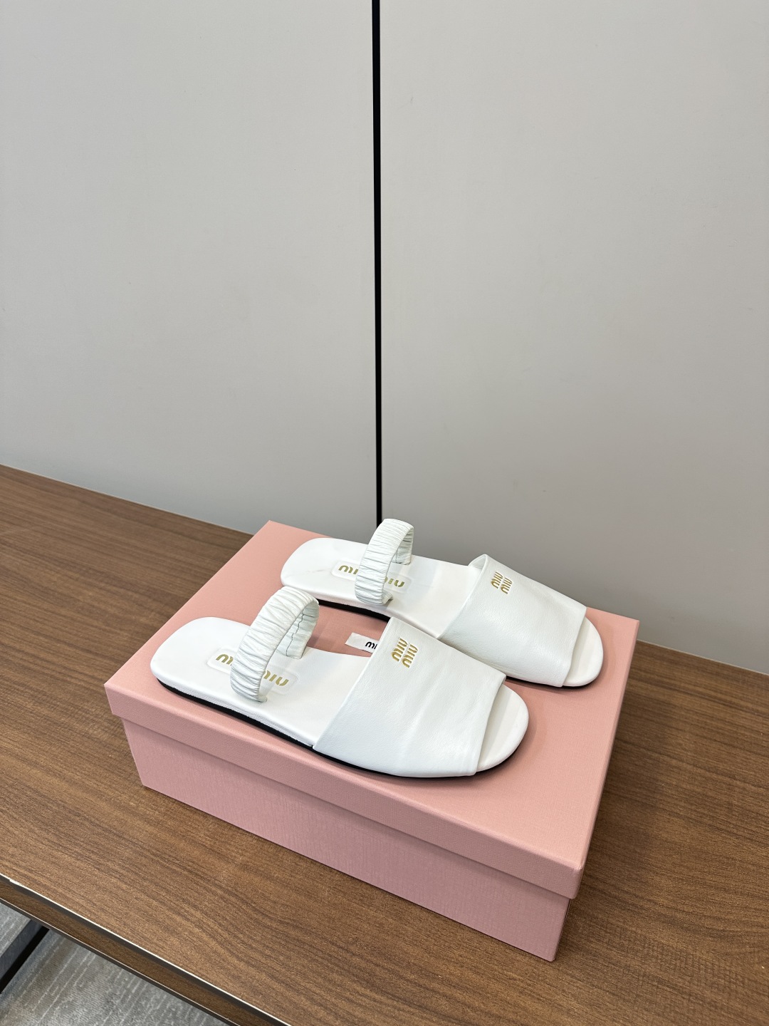 [Miu Miu Women