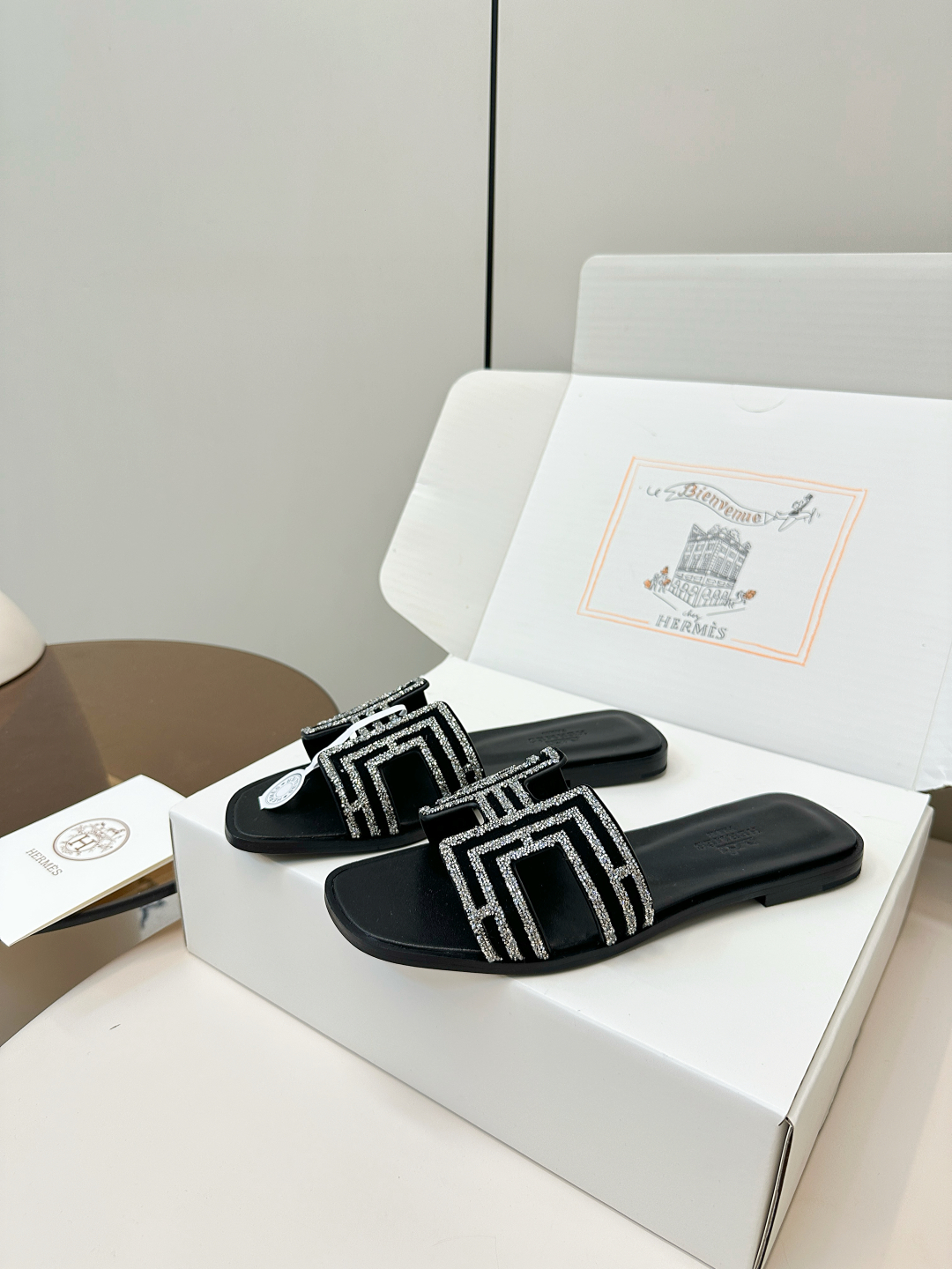 Hermes H Flat Sandals: Stylish Rhinestone Accents, Comfortable & Versatile 4 cmp i1750761492821 1508 0 2