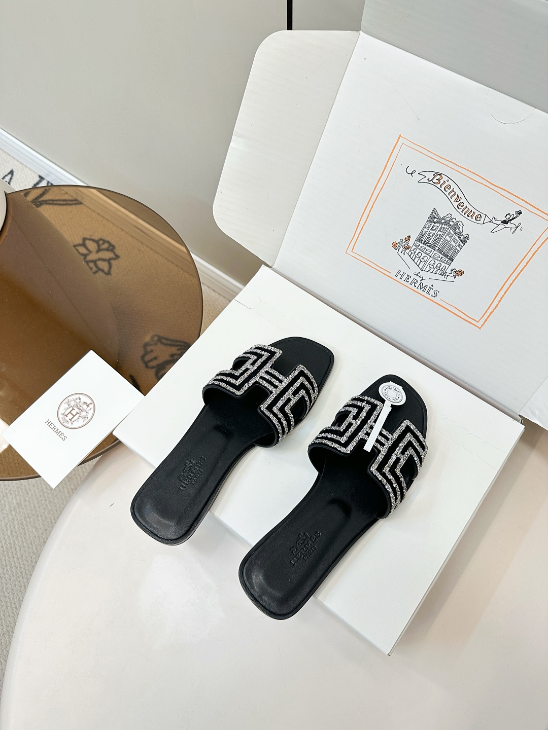 Hermes H Flat Sandals: Stylish Rhinestone Accents, Comfortable & Versatile 9 cmp i1750761498114 6368 0 7