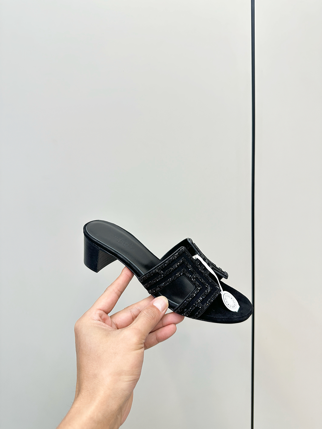 Hermes H-Slide Mid-Heel Sandals with Rhinestone Detail - Stylish & Comfy 7 cmp i1750762250821 3440 0 5