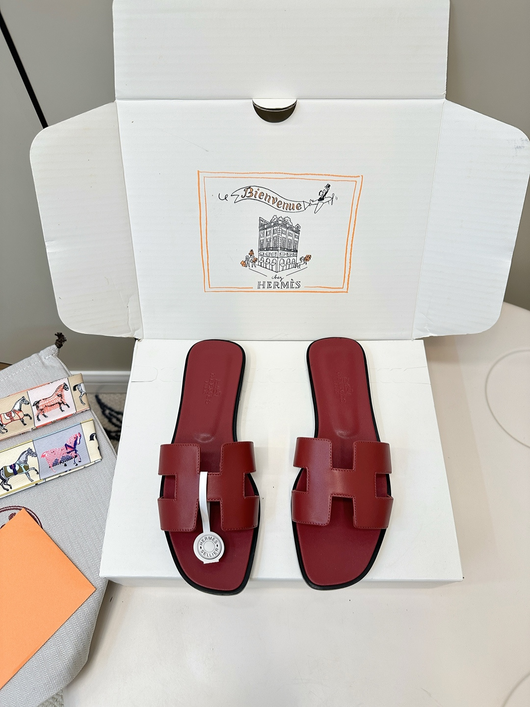 Hermès Hermes 爱马仕 小牛皮H拖 平底拖鞋