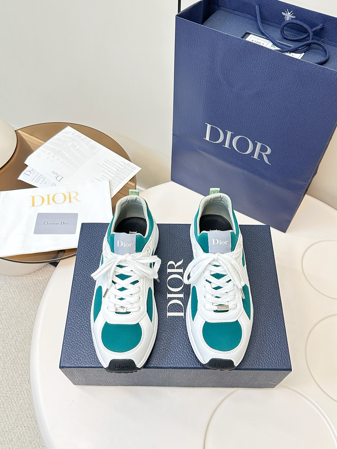 NO:627867,Dior｜Dior 2025ss new fashion running shoes, moral training shoes, sports shoes, Jonathan Anderson's new debut work, one shoe is hard to find in the counter, many Internet celebrities grow grass, fried chicken on the feet is versatile, genuine Taikoo Hui purchase and development, high-end customization, upper material, sheep tendon + resistant silk cloth, lining, breathable mesh splicing sheepskin, original original model outsole, perfect reproduction, very comfortable, original full package  Size 35-40 (41 customized), casual shoes/sports shoes, dior, dior, sneakers, sheepskin, real silk19860909Dior｜迪奥2025ss新品时尚跑步鞋 德训鞋 运动鞋 乔纳森·安德森新款首秀之作 专柜一鞋难求 超多网红明星种草 上脚炒鸡百搭、太古汇正品购入开发 高端定制 鞋面材料羊筋+耐卡真丝布 内里 透气网布拼接羊皮 原版原模大底完美复刻、脚感非常舒适、 原版全套包装 码数35—40（41定做）,休闲鞋/运动鞋,dior,dior,sneakers,sheepskin,real silk,Women's Shoes