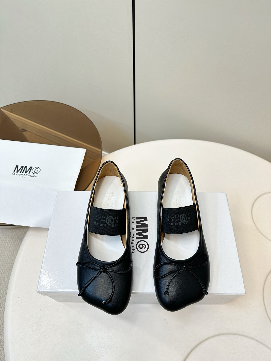 MM6 Maison Margiela Ballerina's met Split Toe - Elegante Damesschoenen