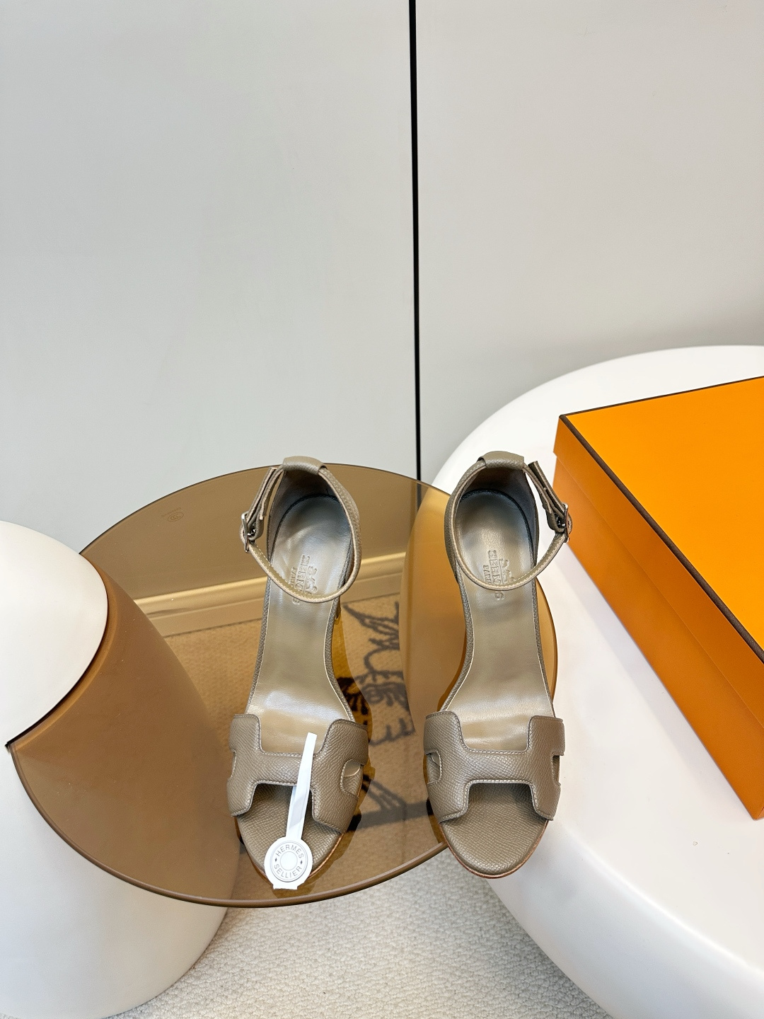 Hermès ​​HERMES｜爱马仕 H字高跟凉鞋​​
