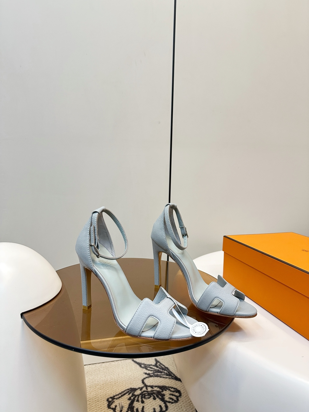 Hermès ​​HERMES｜爱马仕 H字高跟凉鞋​​