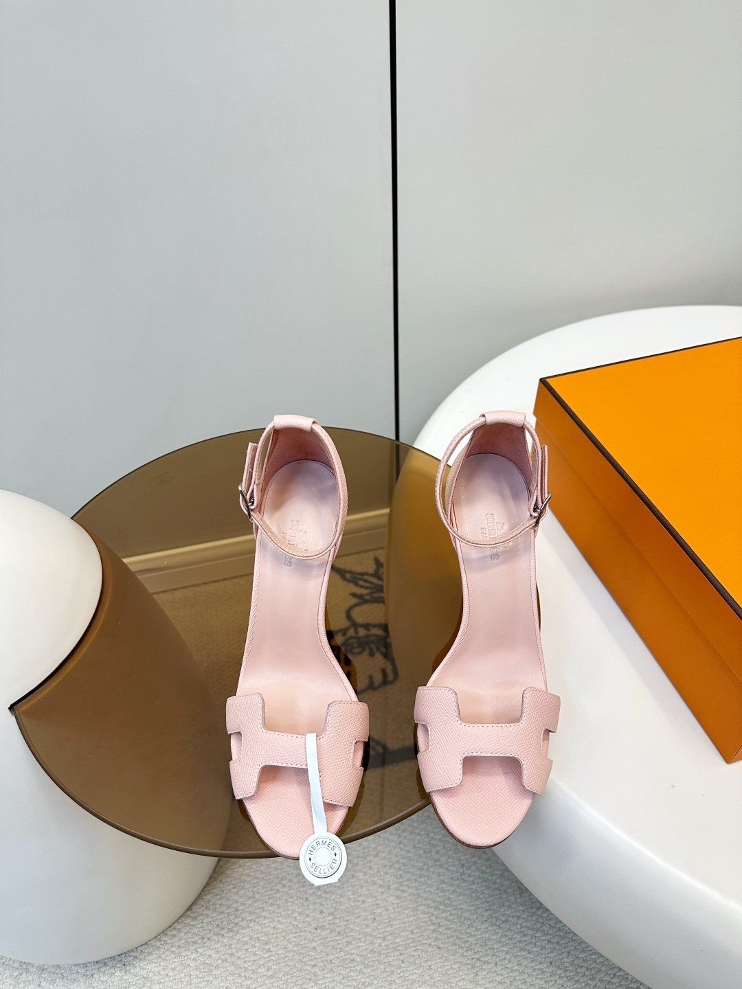 Hermès ​​HERMES｜爱马仕 H字高跟凉鞋​​