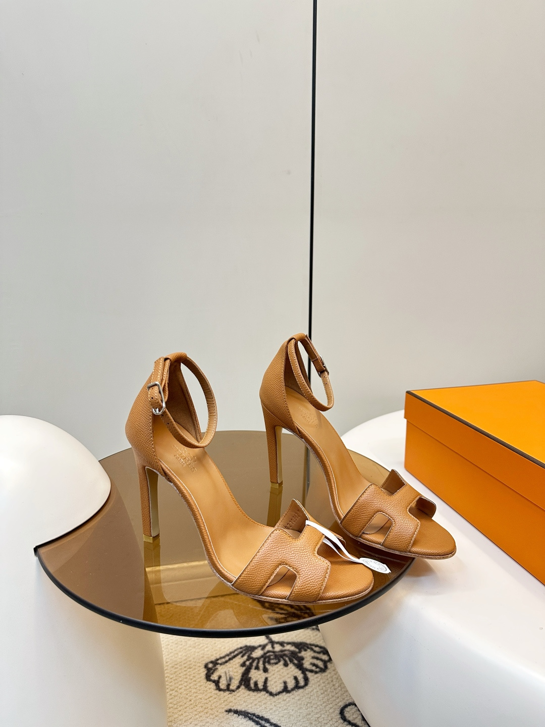 Hermès ​​HERMES｜爱马仕 H字高跟凉鞋​​