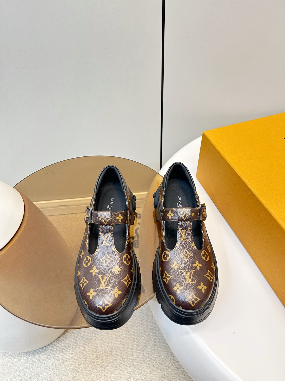 Louis Vuitton LV 26早春新品厚底玛丽珍小皮鞋