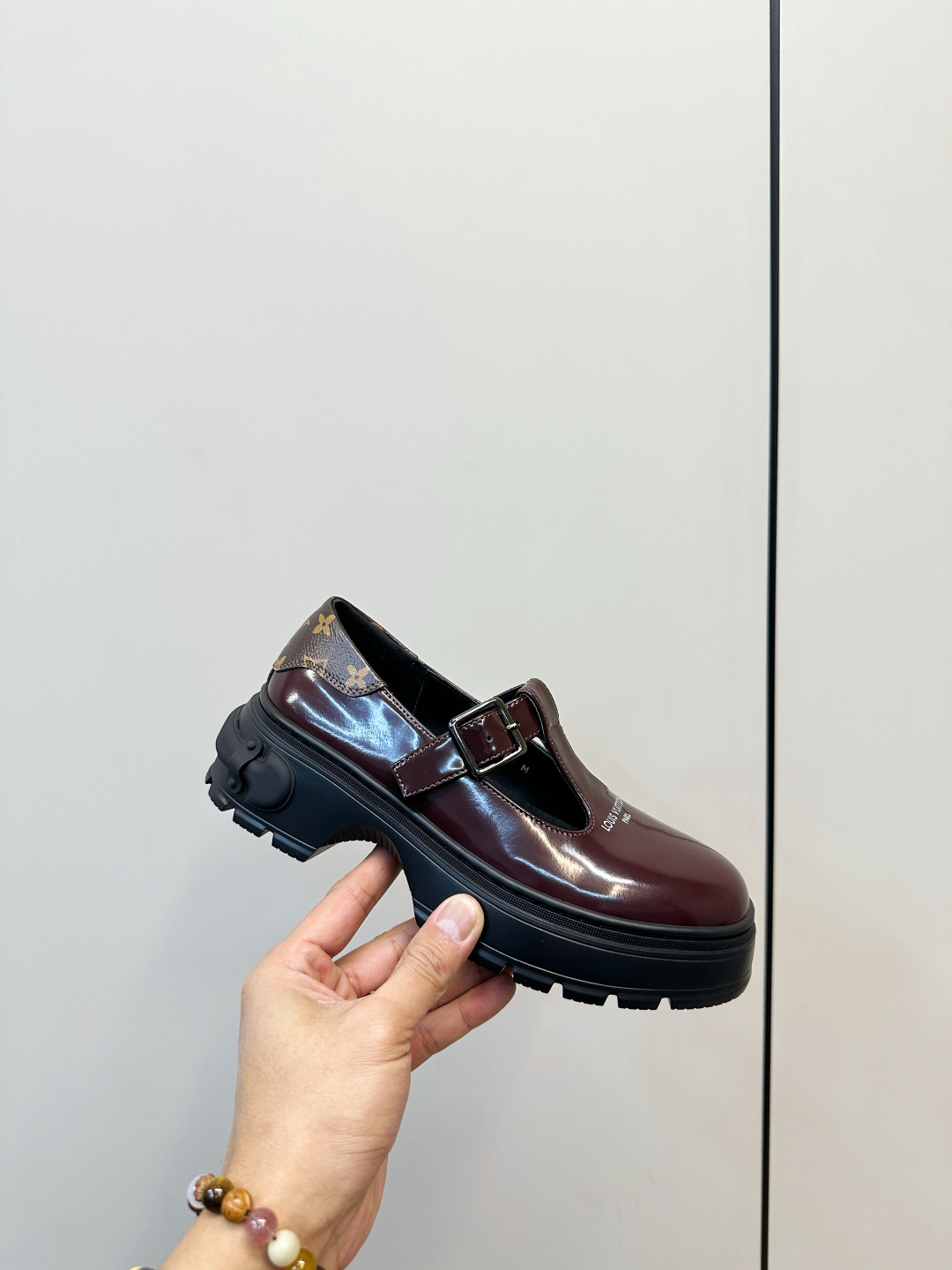 Louis Vuitton LV 26早春新品厚底玛丽珍小皮鞋