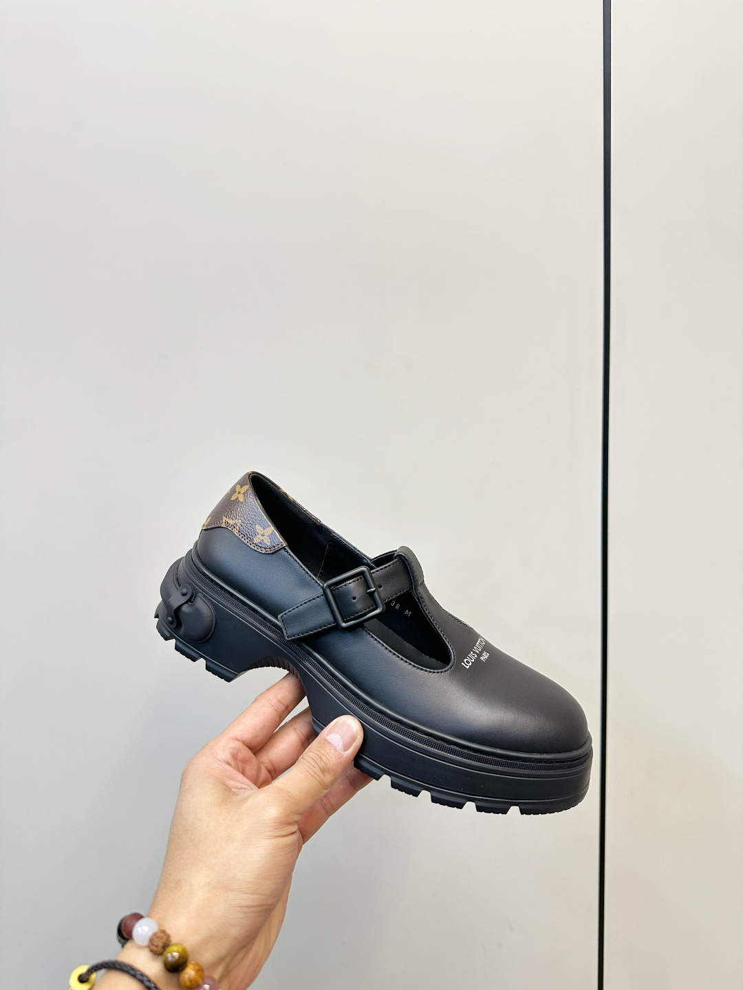 Louis Vuitton LV 26早春新品厚底玛丽珍小皮鞋