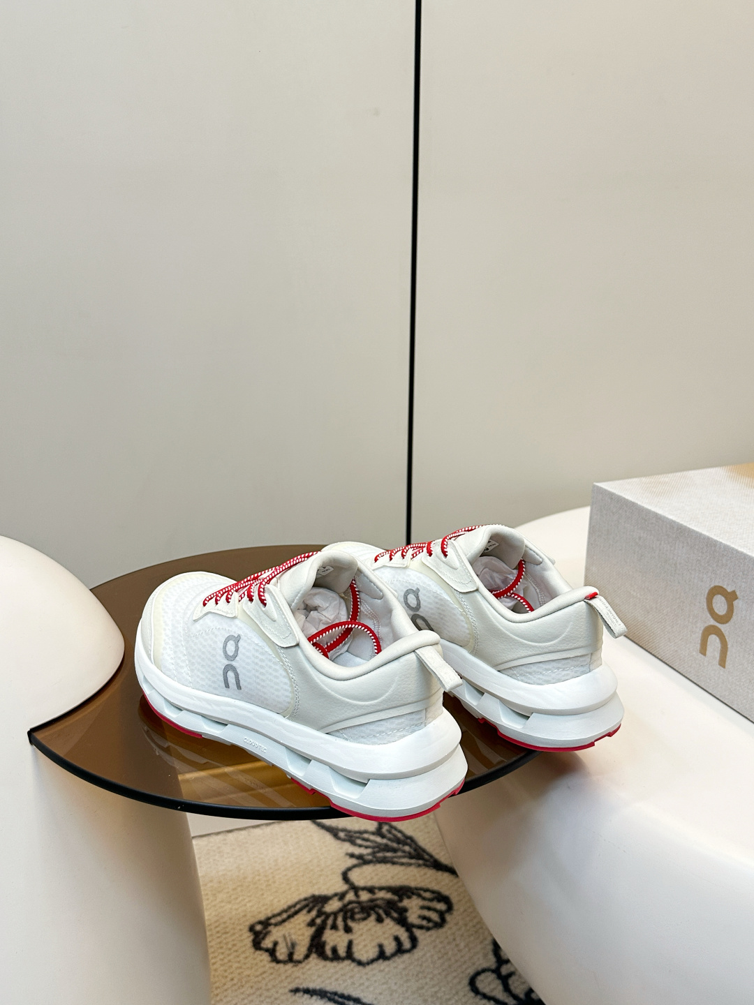 Unknown On昂跑 x 赞达亚联名款 Moon 休闲运动鞋 跑步鞋