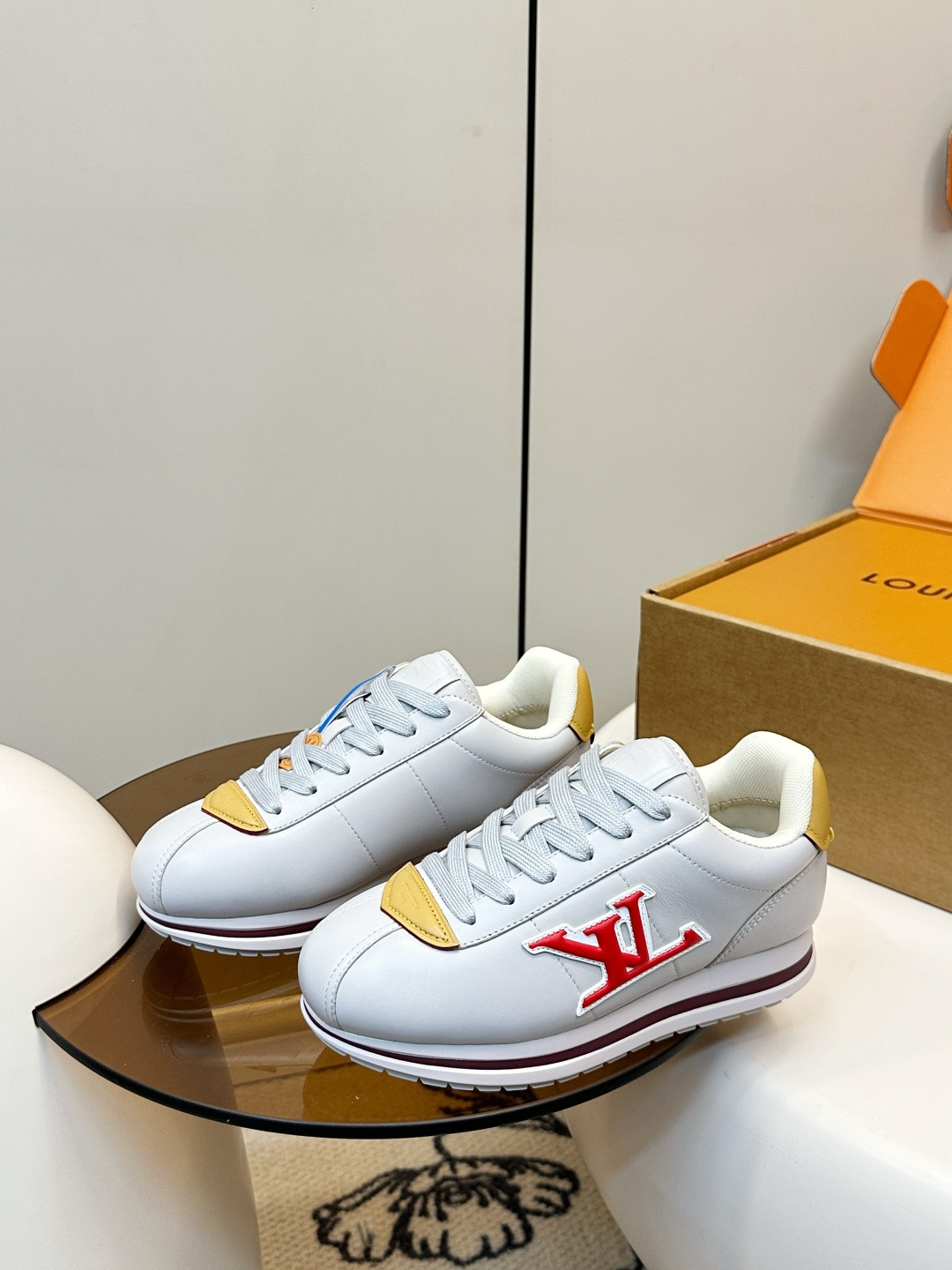 Louis Vuitton Louis Vuitton 路易威登 菲董 联名 Buttersoft系列 面包鞋 休闲运动鞋