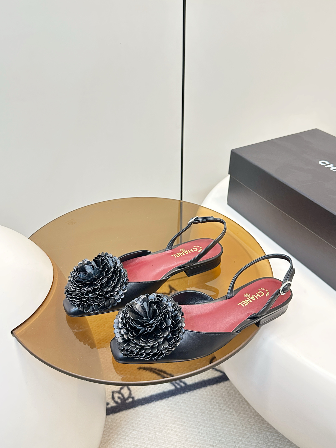 Chanel Chanel 26X新品山茶花平底凉鞋