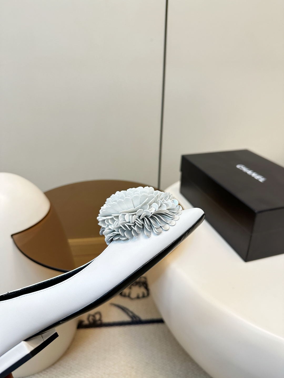 Chanel Chanel 26C山茶花单鞋​​