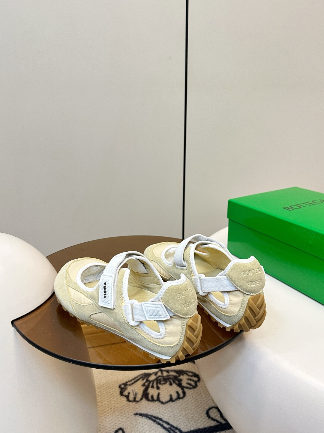 Bottega Veneta ​​Bottega Veneta Orbit Flash玛丽珍鞋​​ 运动鞋