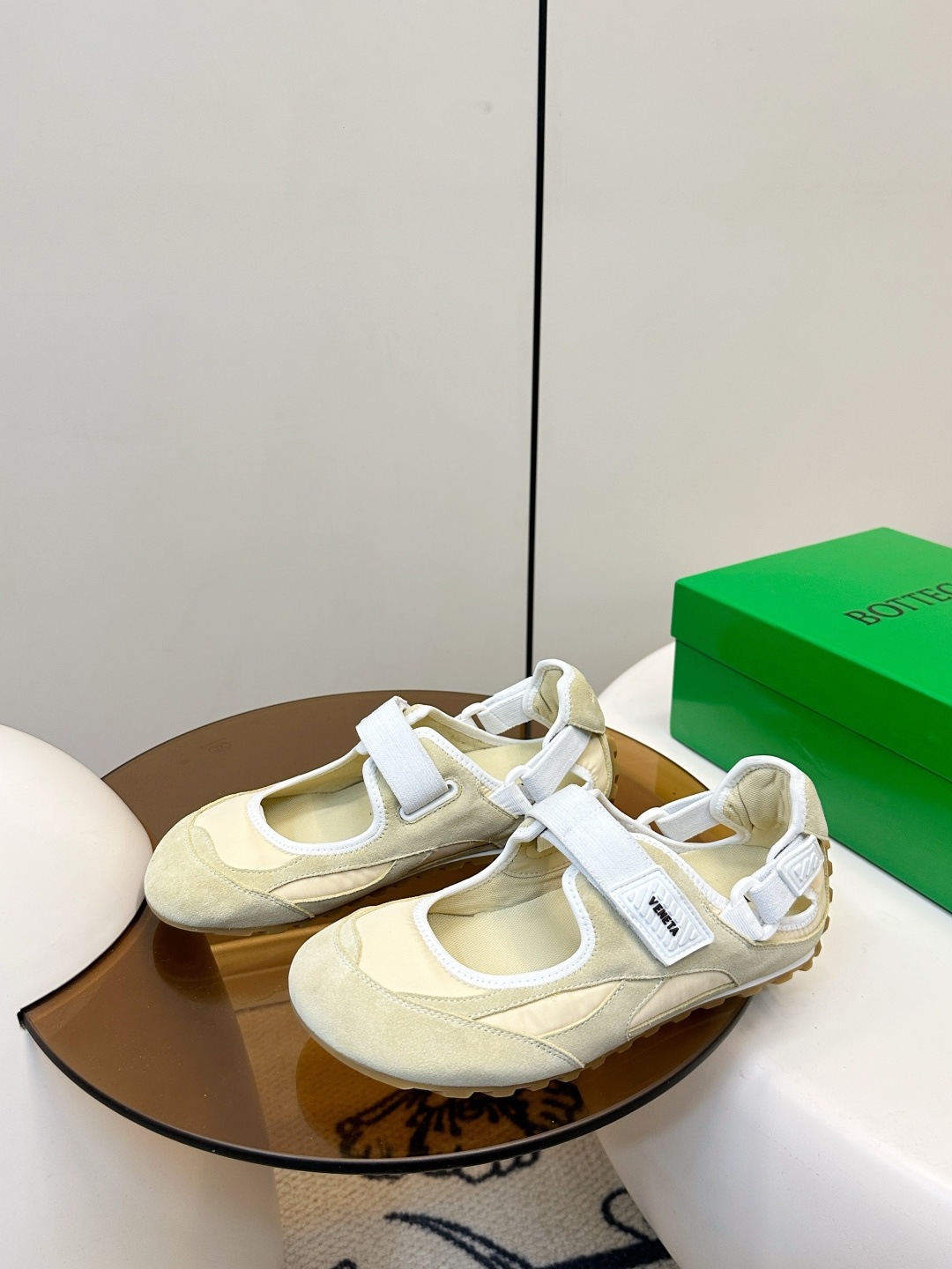 Bottega Veneta ​​Bottega Veneta Orbit Flash玛丽珍鞋​​ 运动鞋