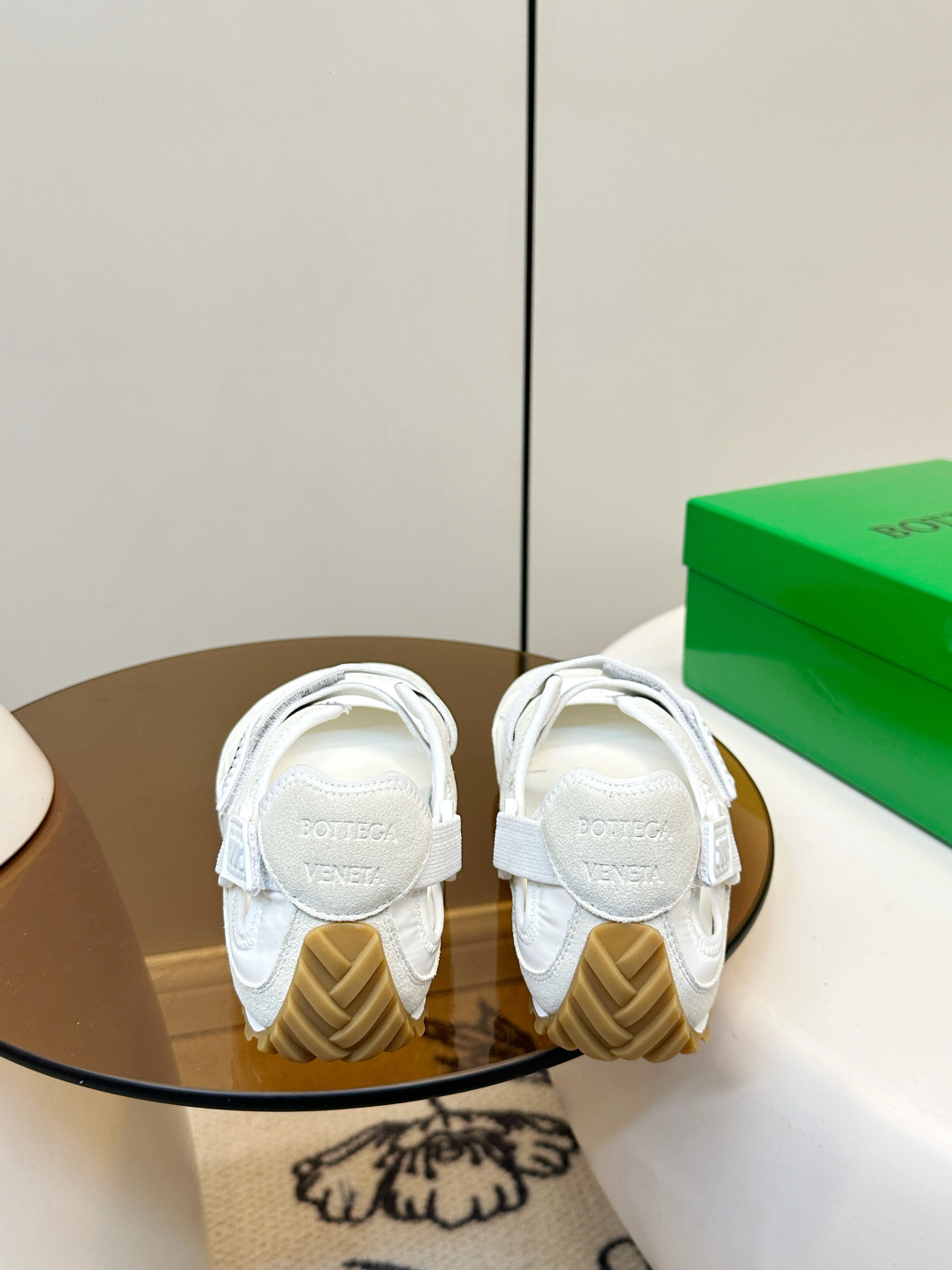 Bottega Veneta ​​Bottega Veneta Orbit Flash玛丽珍鞋​​ 运动鞋