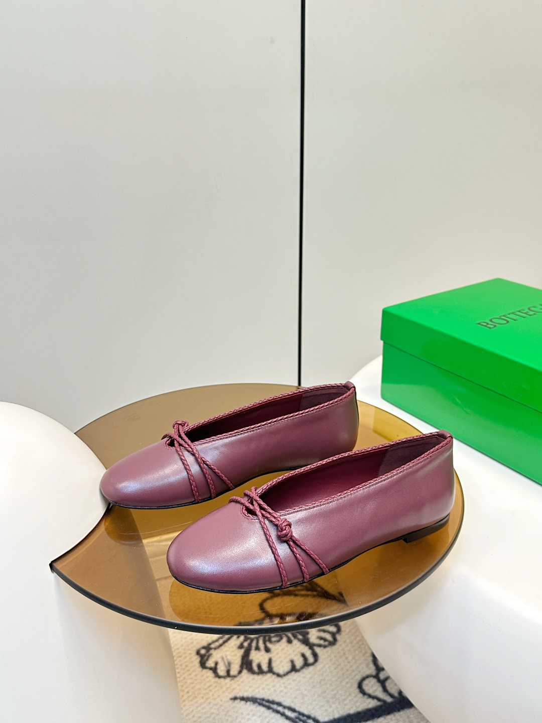 Bottega Veneta Bottega Veneta Rosa玛丽珍芭蕾鞋 鞋面绳结是品牌 编织工艺 又俏皮