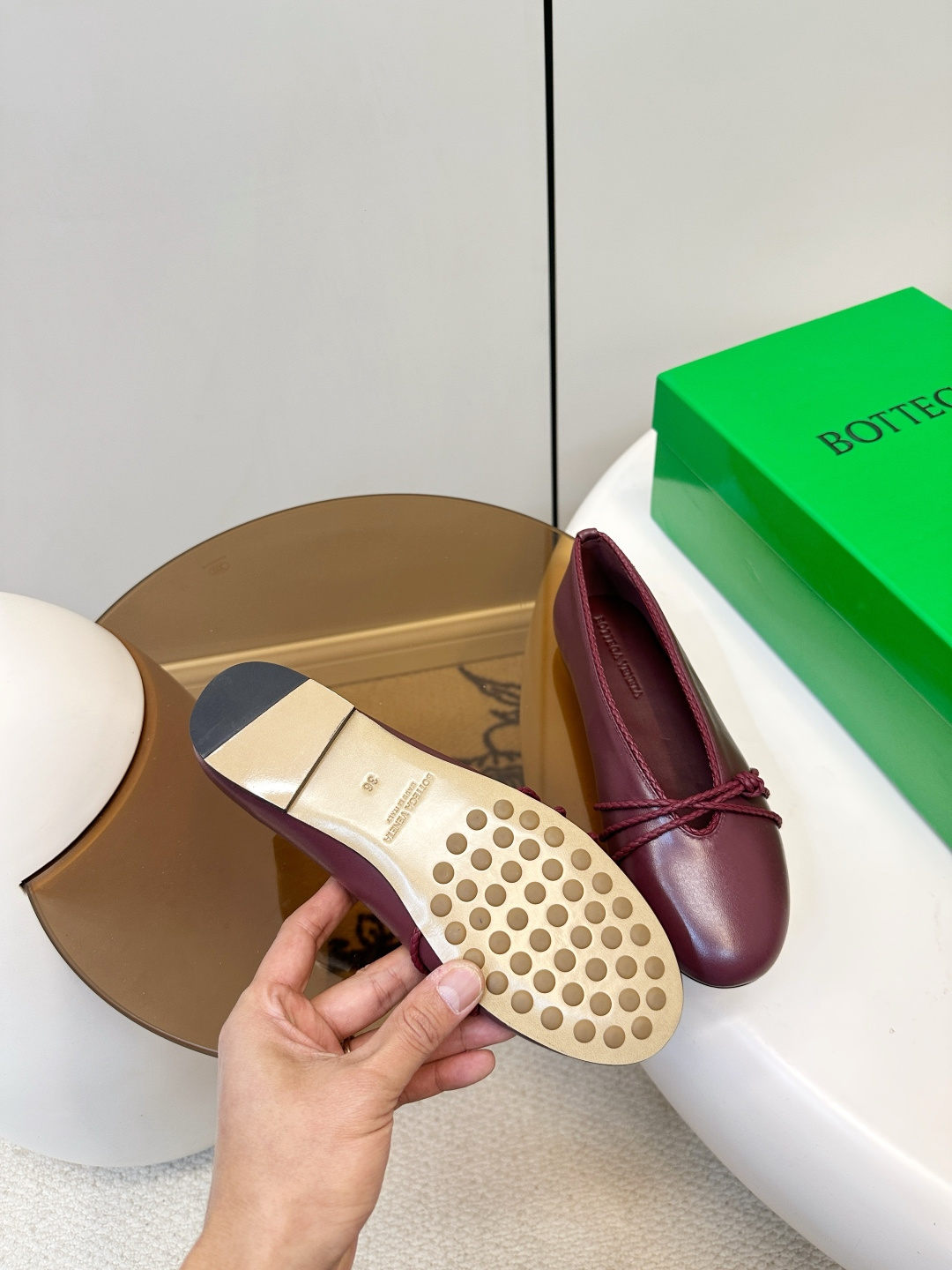 Bottega Veneta Bottega Veneta Rosa玛丽珍芭蕾鞋 鞋面绳结是品牌 编织工艺 又俏皮