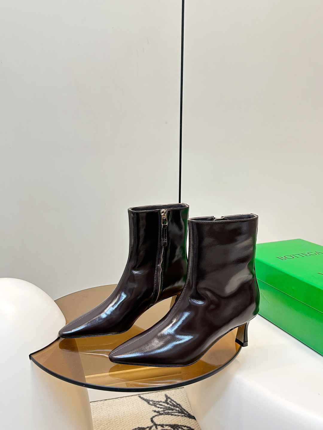 Bottega Veneta Bottega Veneta26​​油蜡皮尖头细跟 短靴