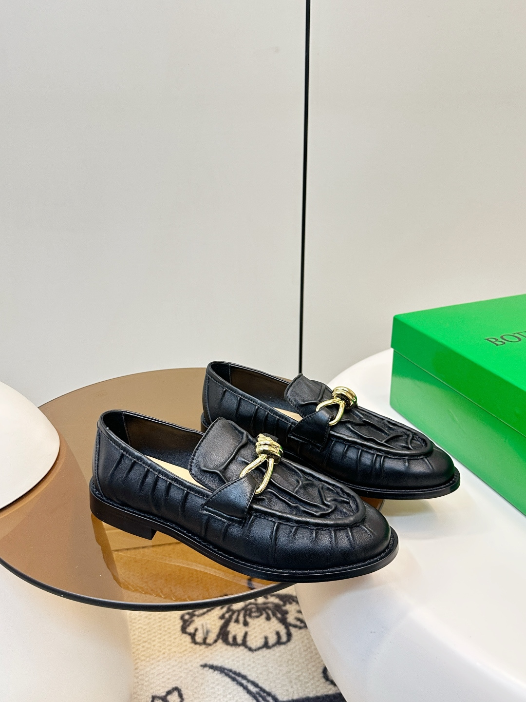 Bottega Veneta Bottega Veneta 26新品褶皱绳结扣乐福鞋​​