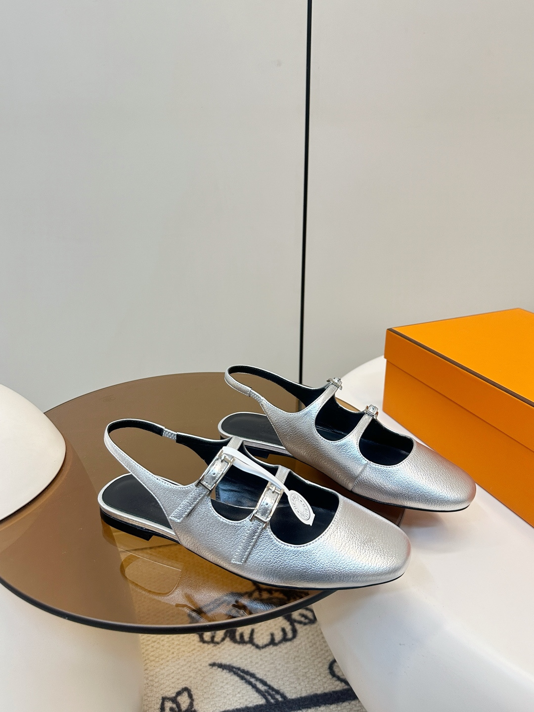 Hermès ​​Hermes｜爱马仕双扣带玛丽珍凉鞋​​