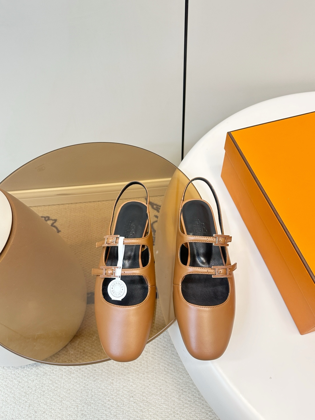 Hermès ​​Hermes｜爱马仕双扣带玛丽珍凉鞋​​