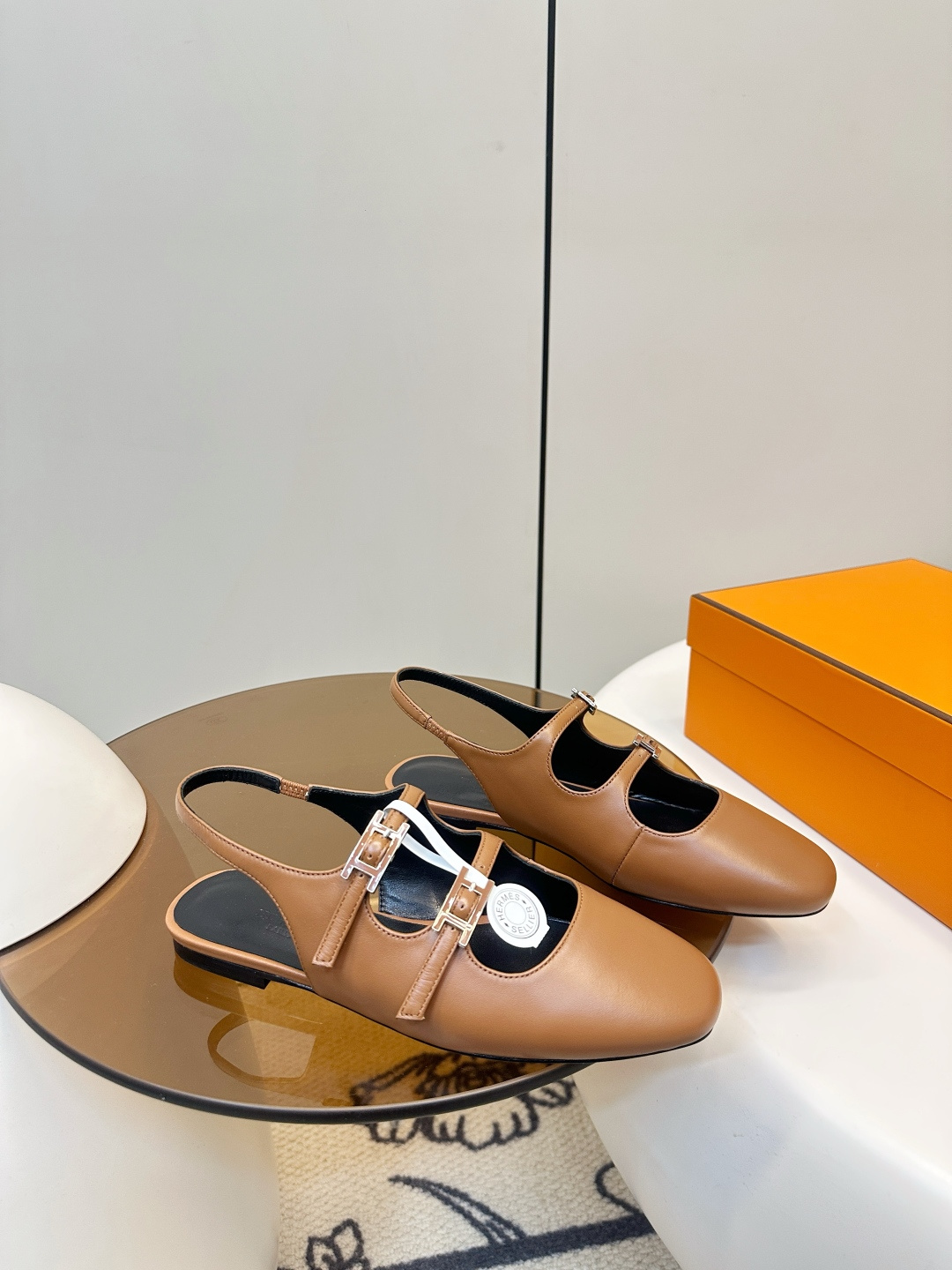 Hermès ​​Hermes｜爱马仕双扣带玛丽珍凉鞋​​