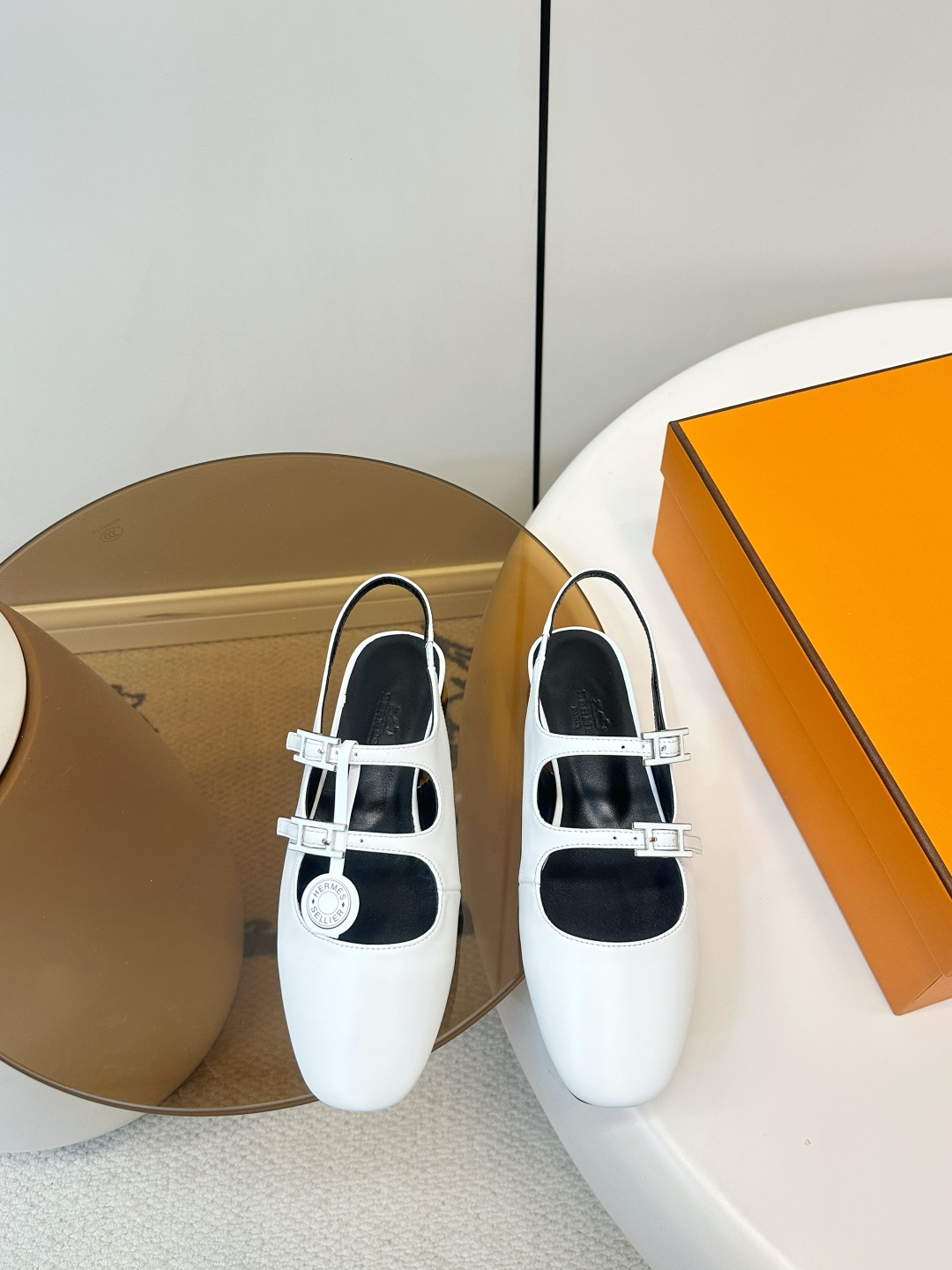 Hermès ​​Hermes｜爱马仕双扣带玛丽珍凉鞋​​