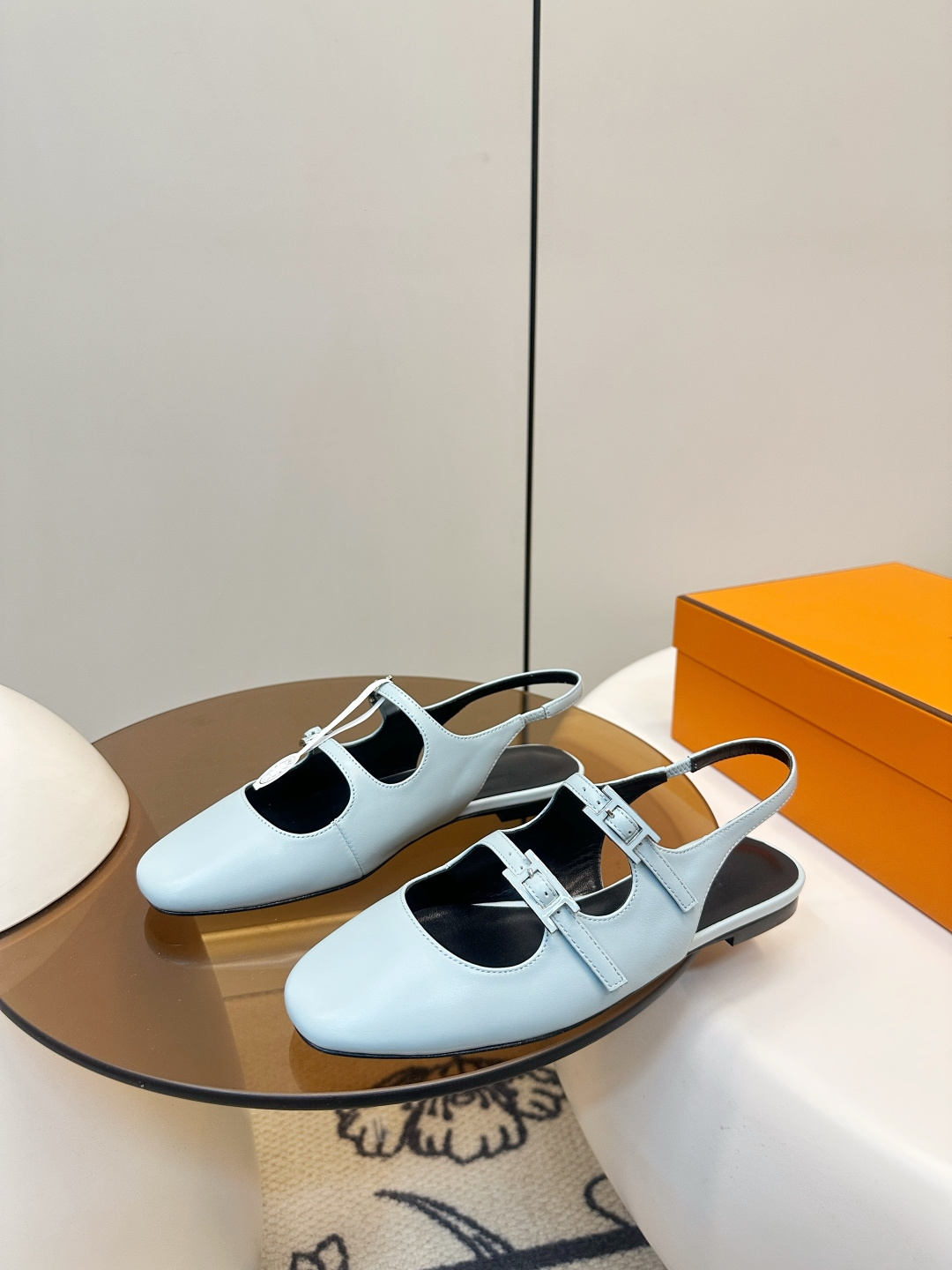 Hermès ​​Hermes｜爱马仕双扣带玛丽珍凉鞋​​