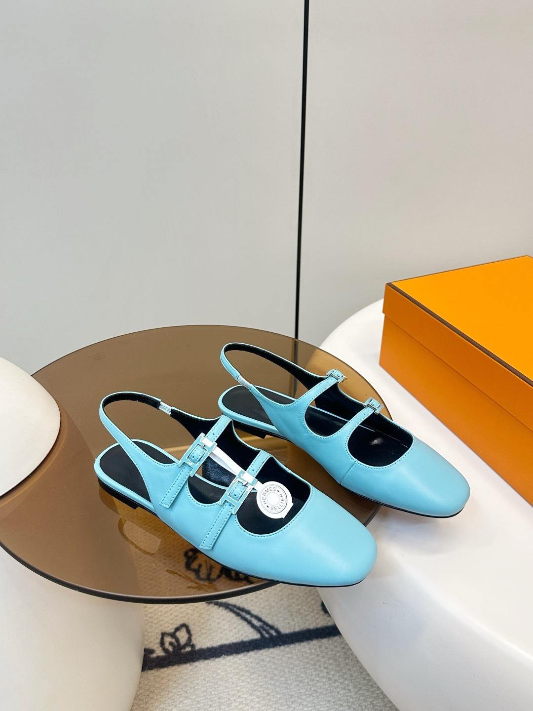 Hermès ​​Hermes｜爱马仕双扣带玛丽珍凉鞋​​