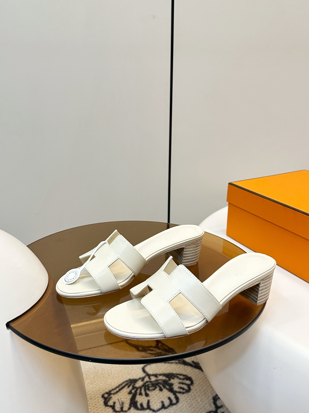 Hermès ​​Hermes｜爱马仕Oran H型平底/中跟 拖鞋